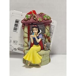 Disney SNOW WHITE Sketchbook Ornament Princess Sitting Collection Blue Bird NWT